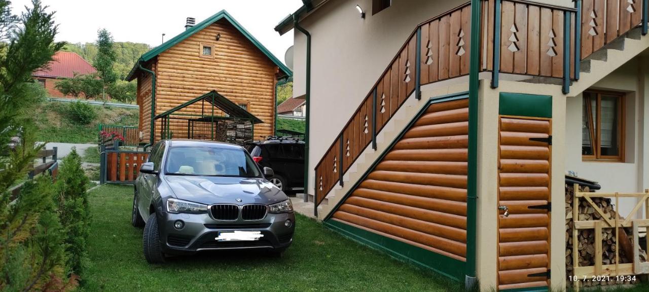 Apartmani Vuk 1 コラシン エクステリア 写真